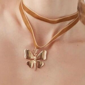 Urban Outfitters Velvet Layered Butterfly Choker NWT